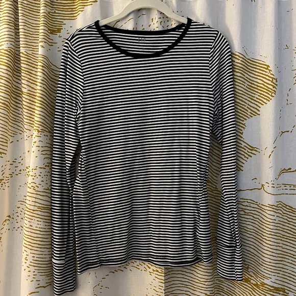 GAP Tops - GAP Size M Feather Tee Black & White Striped Super-Soft Knit Cotton Blend Shirt